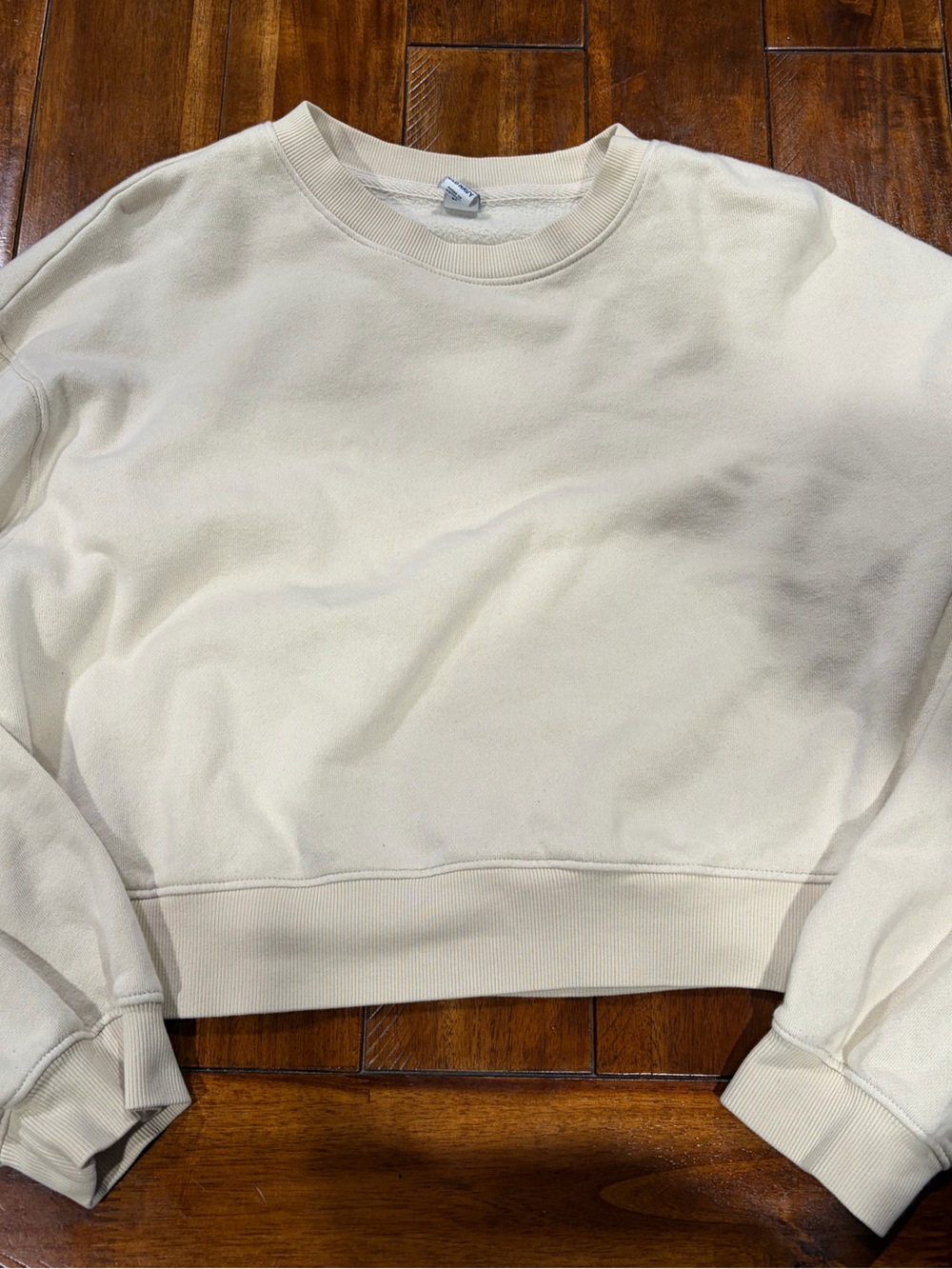 Crewneck cropped Sweater in Cream - Classic Everyday Pullover